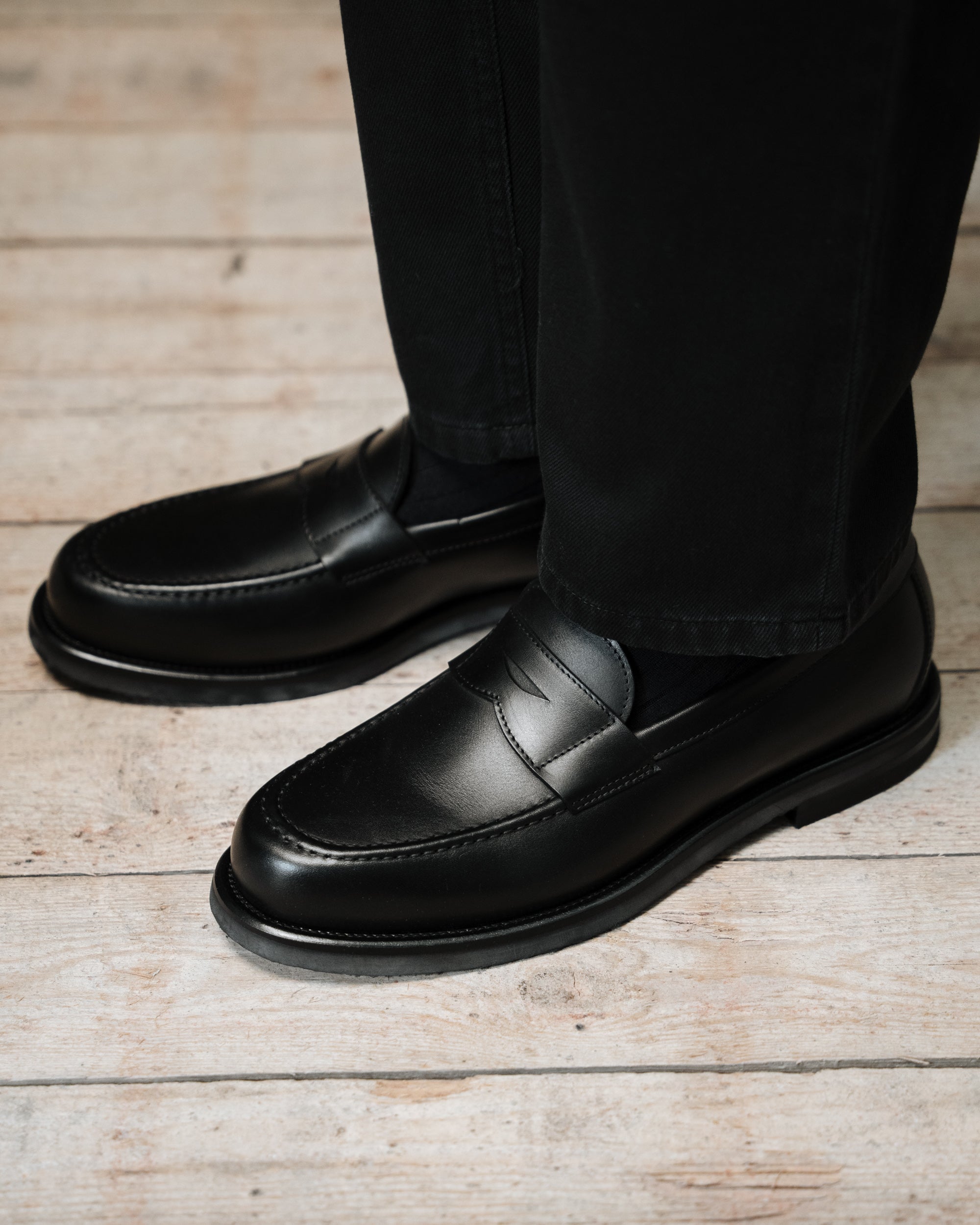 Vellano Harrowmere Greased Leather Penny Loafers Black