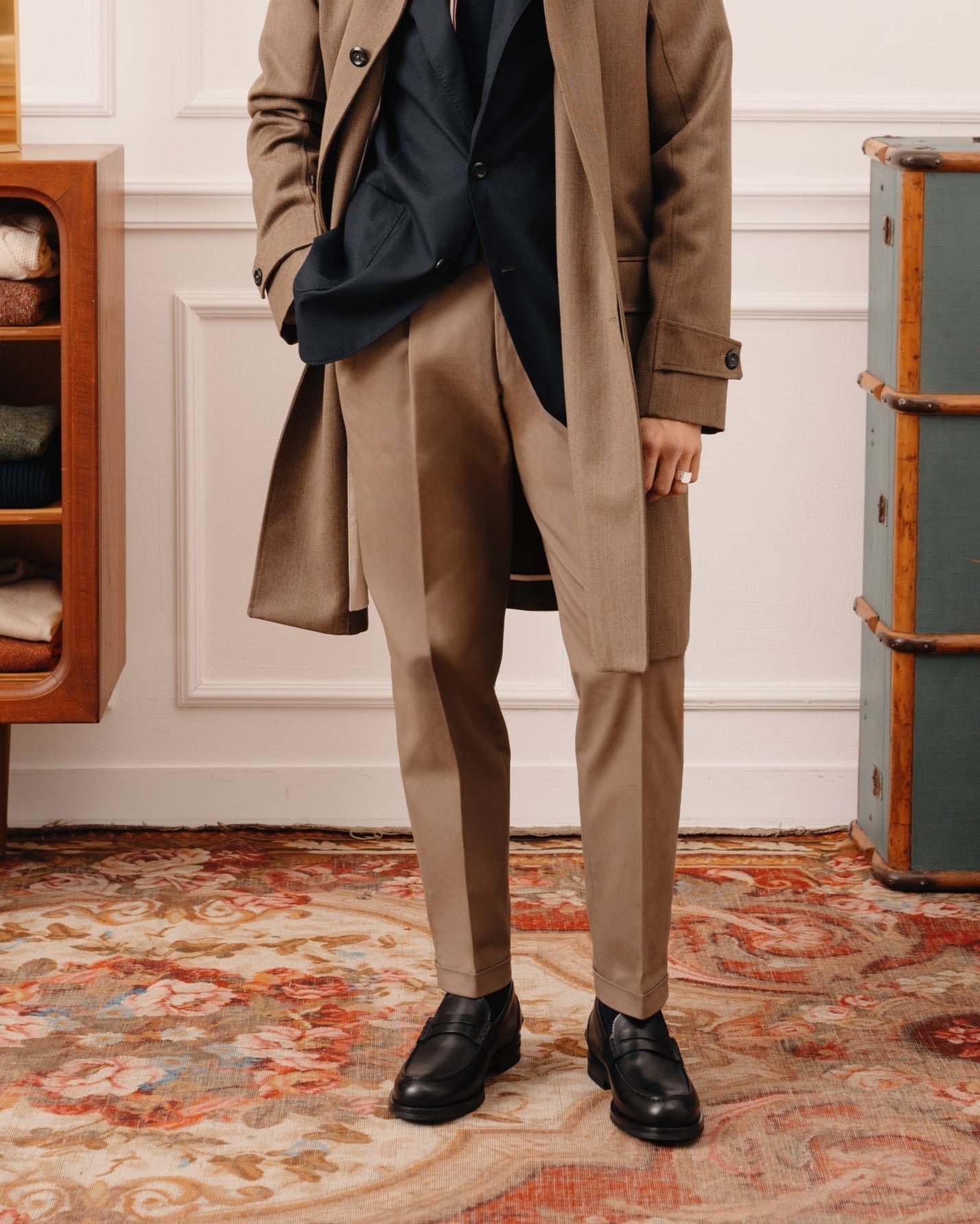 Vellano Harrowmere Black Penny Loafers with Signature Stitch Detail