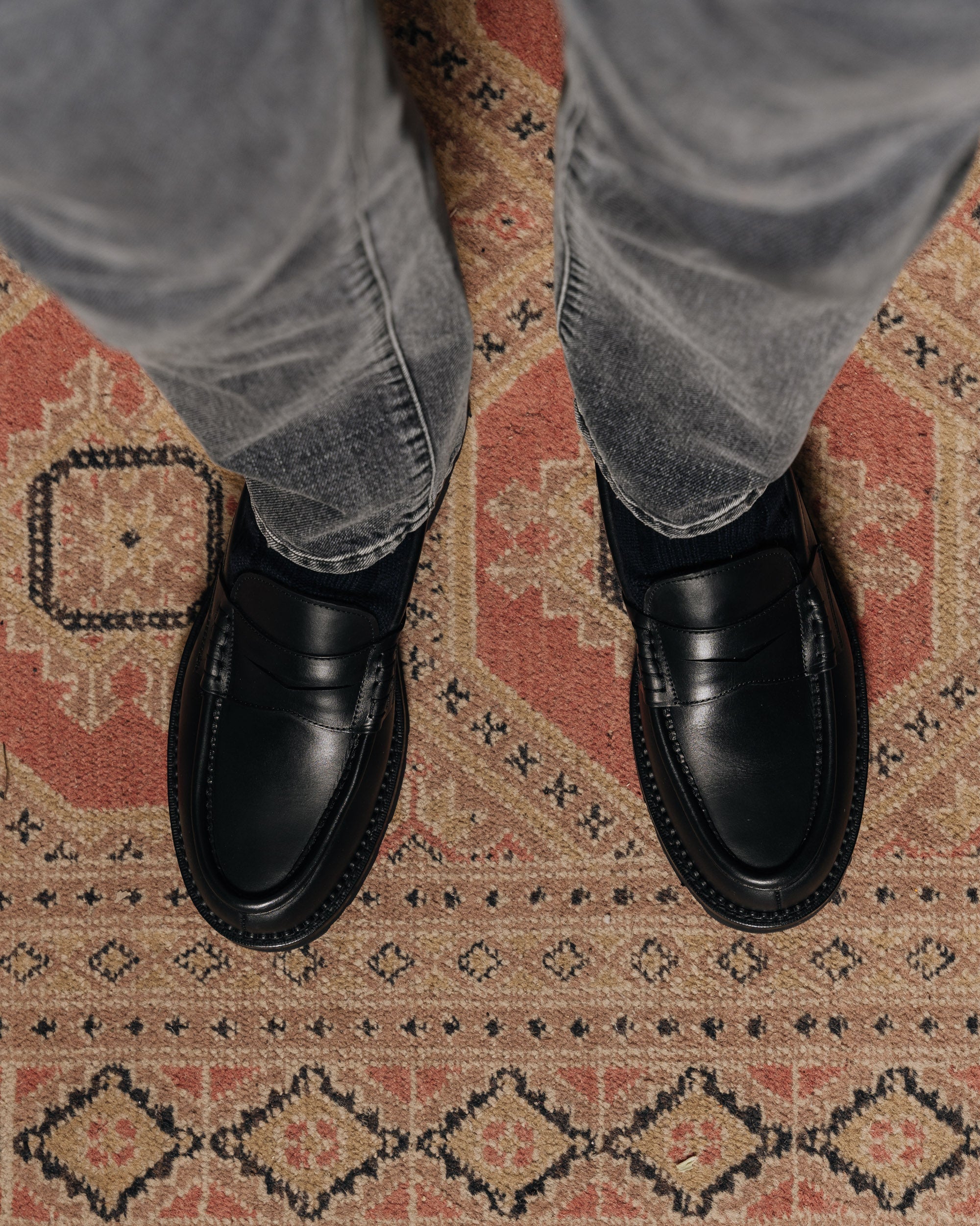 Vellano Stonewyld Lug Sole Penny Loafers Black