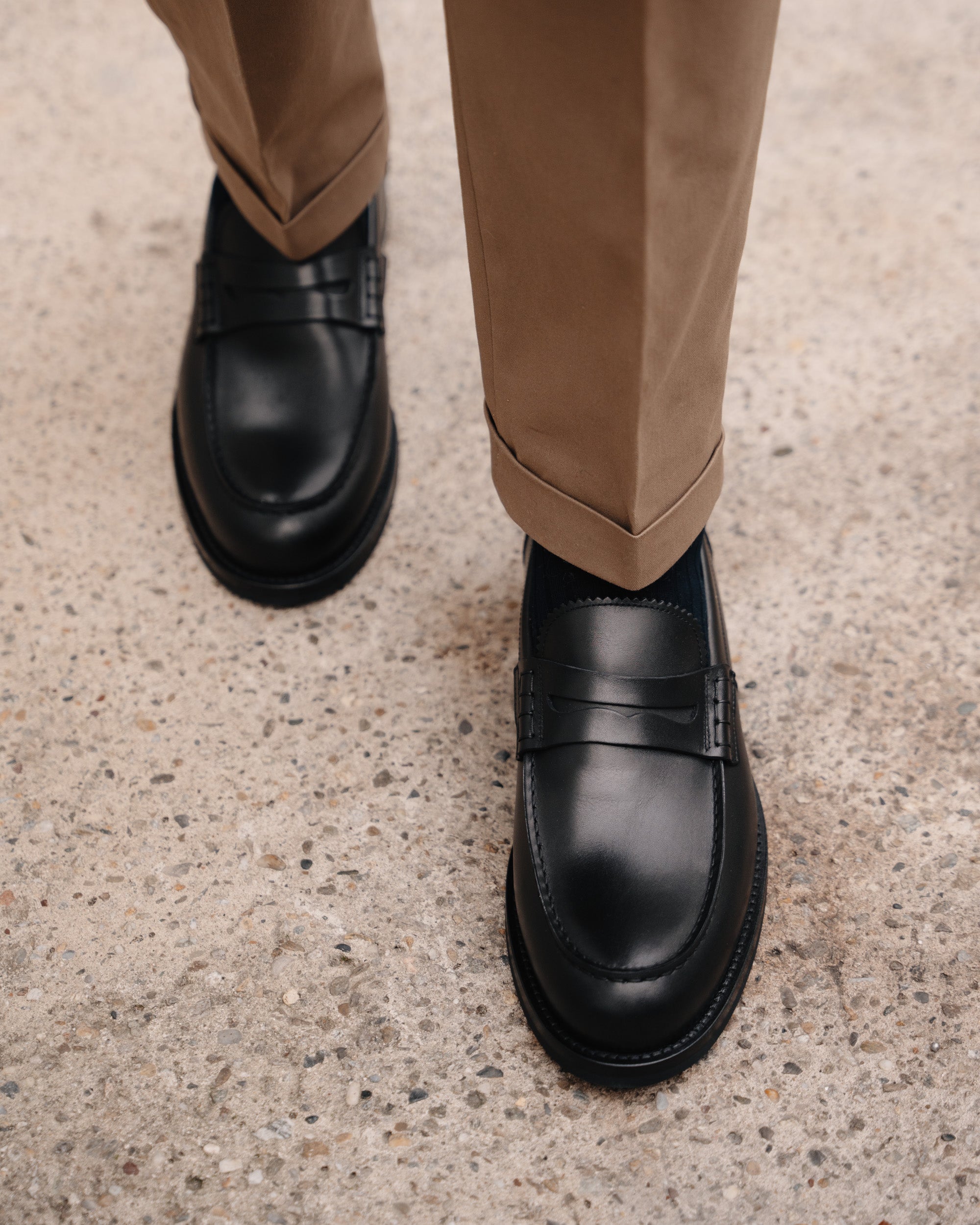 Vellano Harrowmere Black Penny Loafers with Signature Stitch Detail