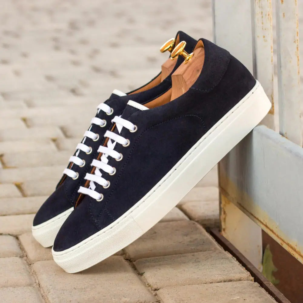 Vellano William Black Suede Low Top Sneakers