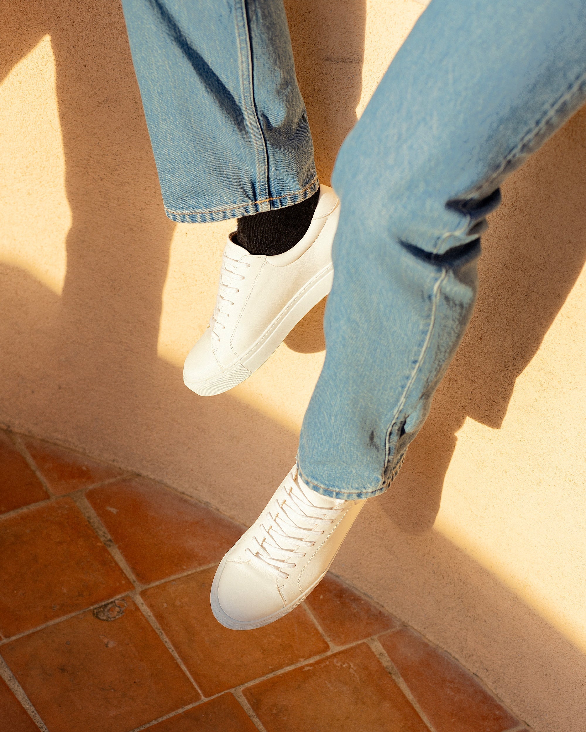 Vellano Oaxen White Leather Sneakers