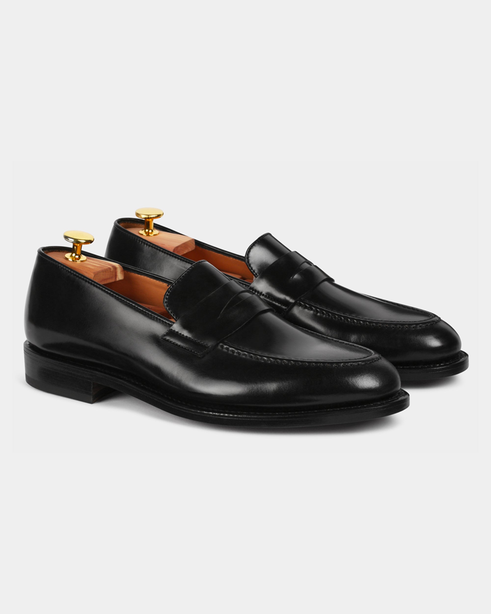 Vellano Eldwyne Black Cordovan Tapered Loafers