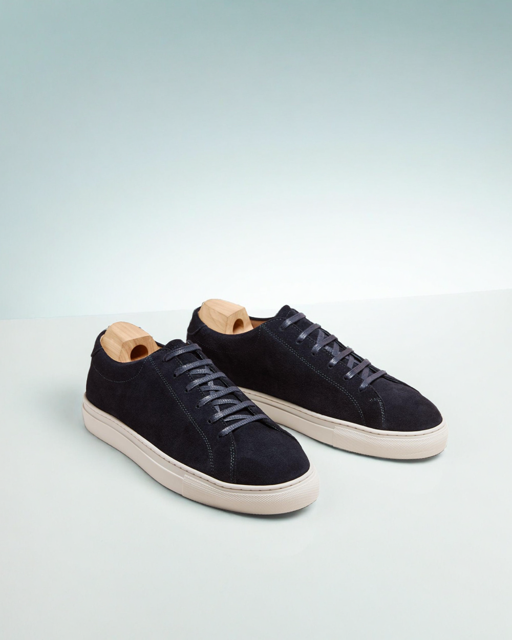 Vellano Oaxen Suede Low Top Sneakers