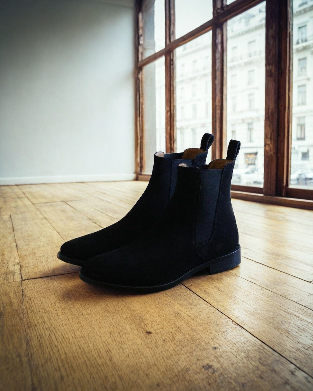 Vellano Redfield Chelsea Leather Boots