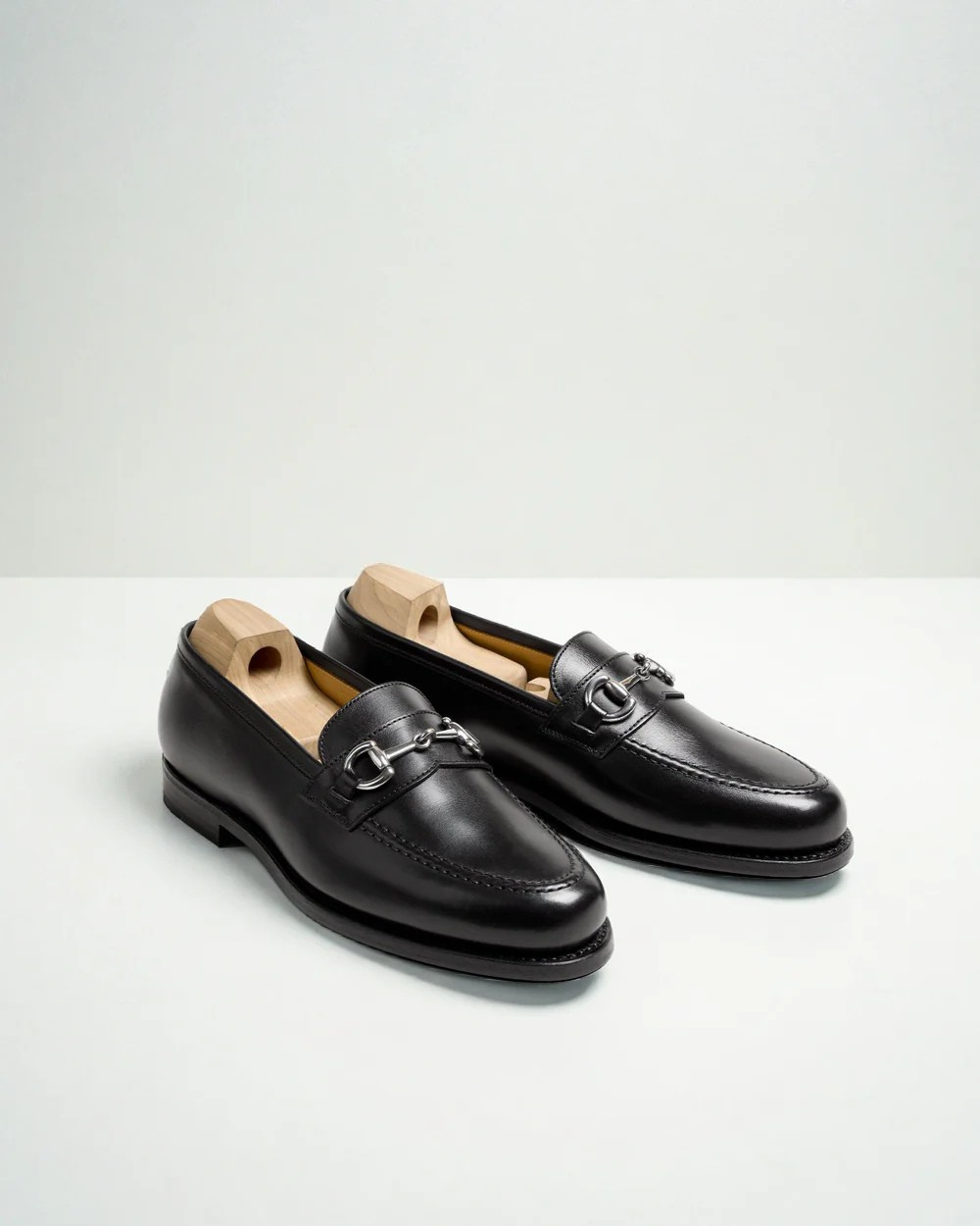 Vellano Karlberg Leather Loafer Shoes