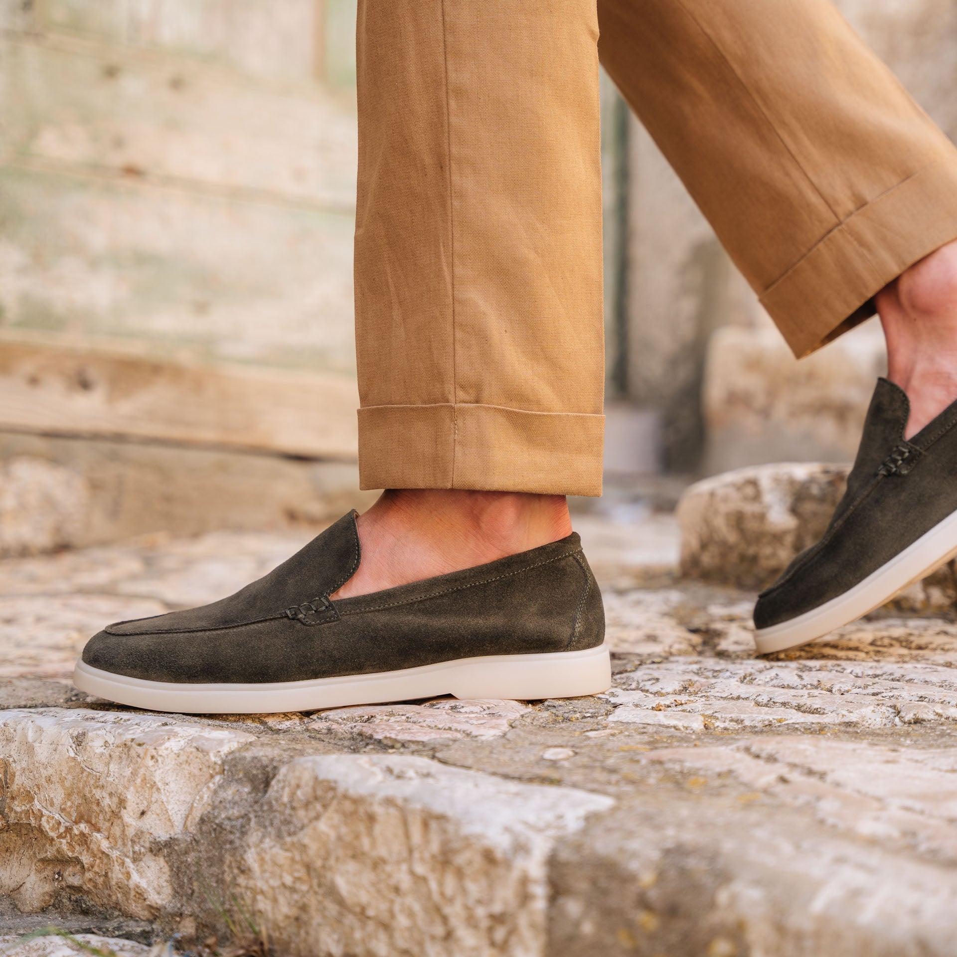 Vellano Calbridge Suede Loafers in Green