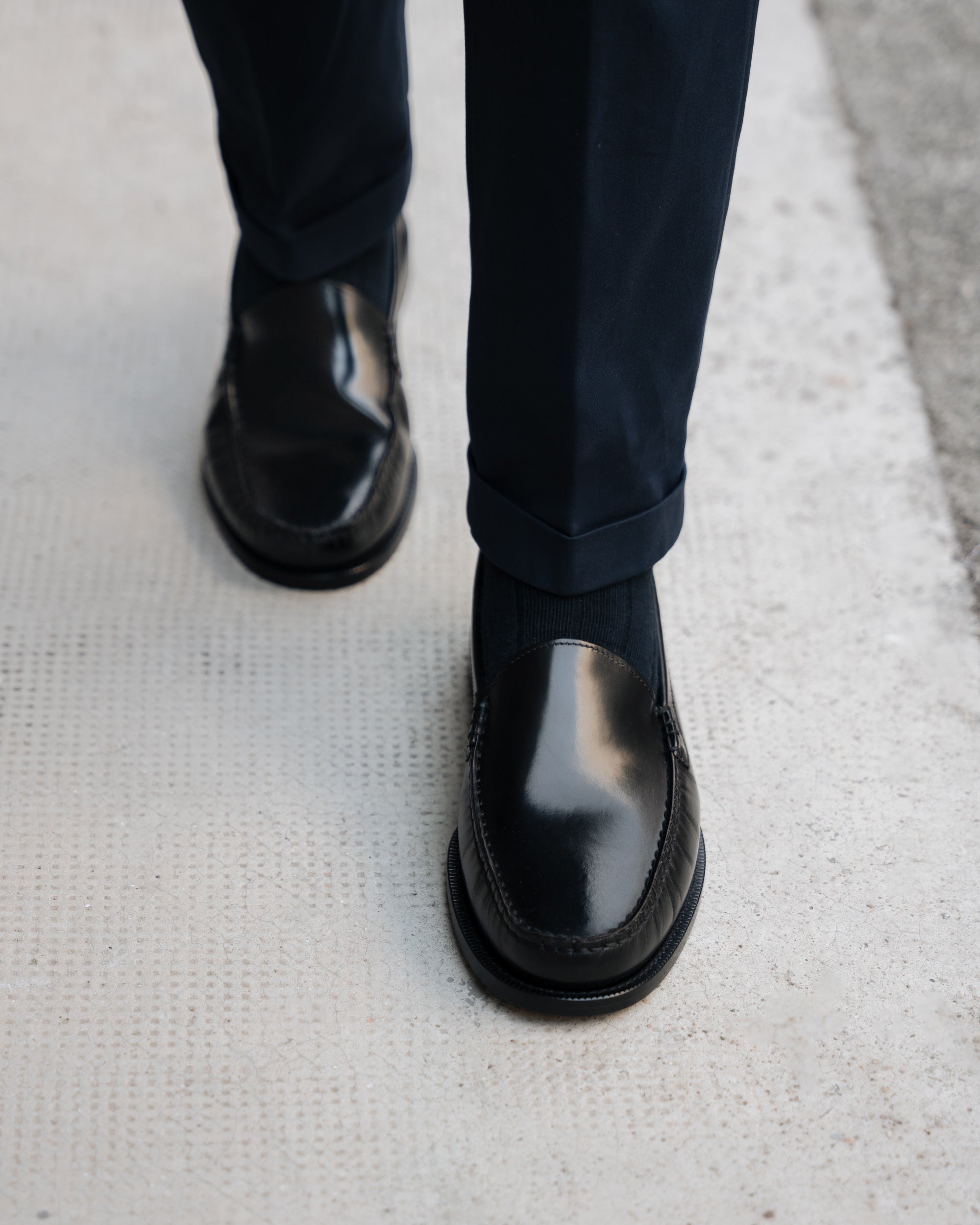 Vellano Harrowmere Abraded Black Leather Penny Loafers