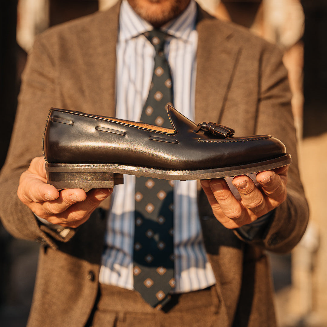 Vellano Halverton Dark Brown Abraded Tassel Loafers