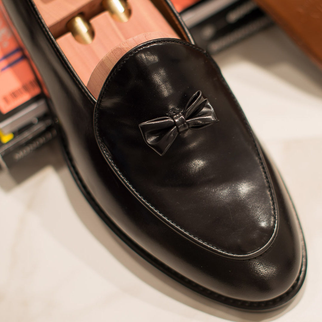 Vellano Ashmoor Black Leather Classic Loafers