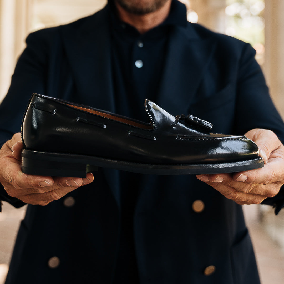 Vellano Halverton Black Abraded Tassel Loafers