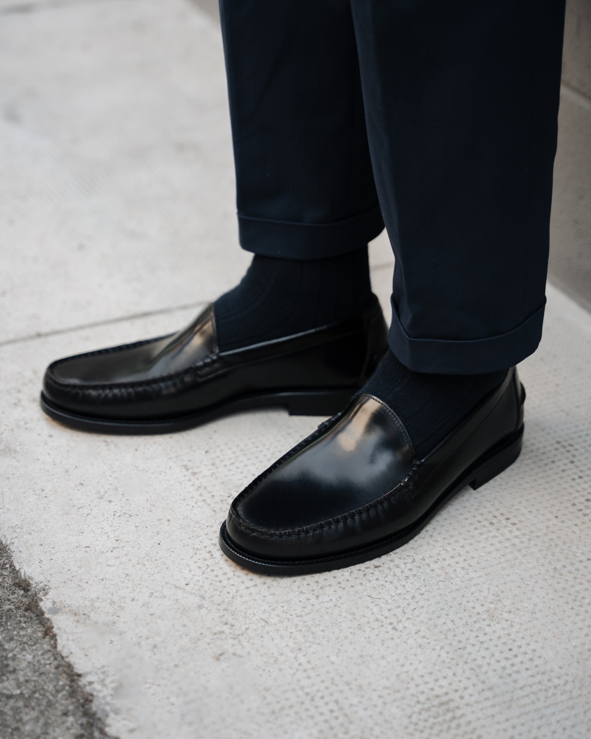 Vellano Harrowmere Abraded Black Leather Penny Loafers
