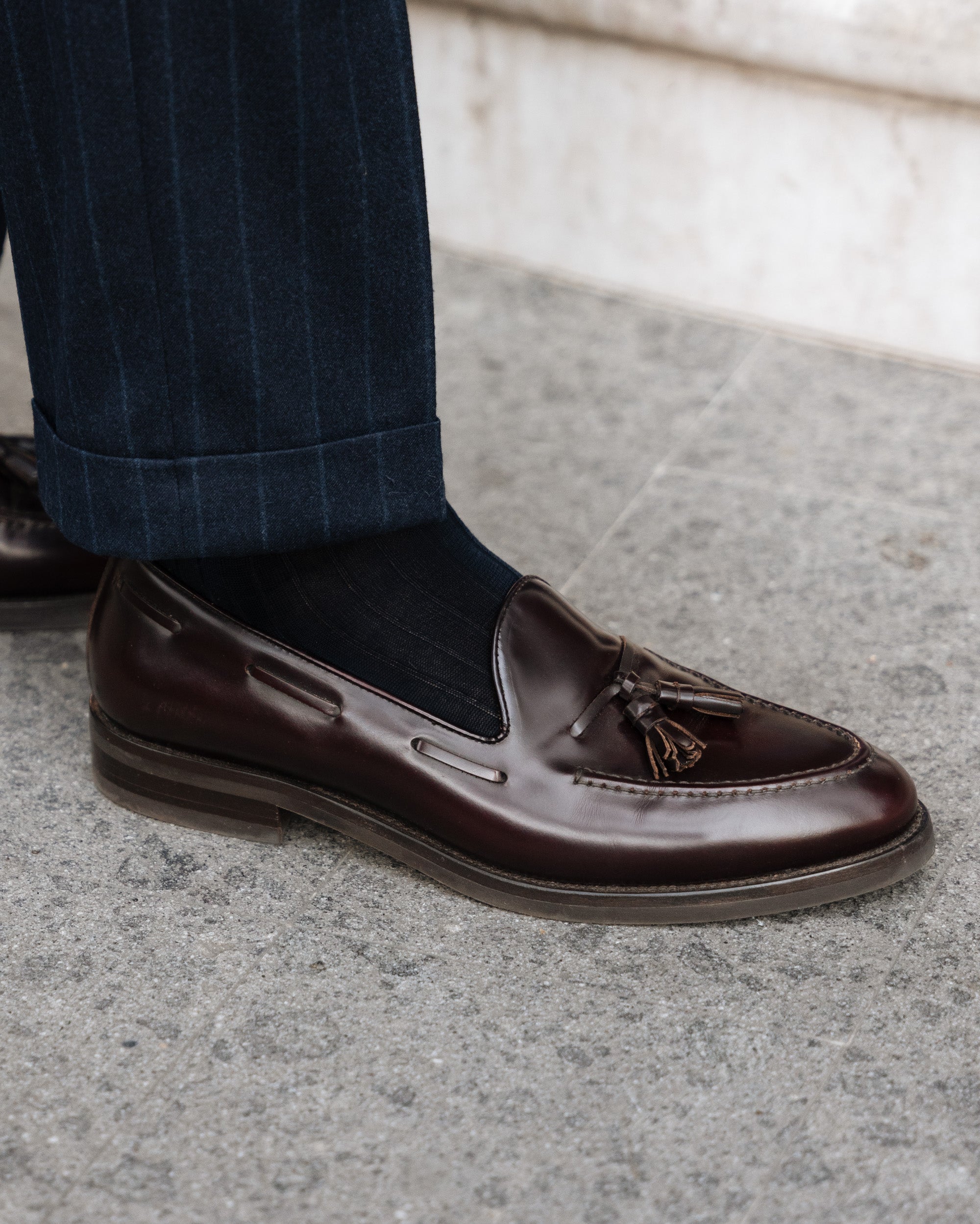 Vellano Halverton Burgundy Brown Abraded Tassel Loafers
