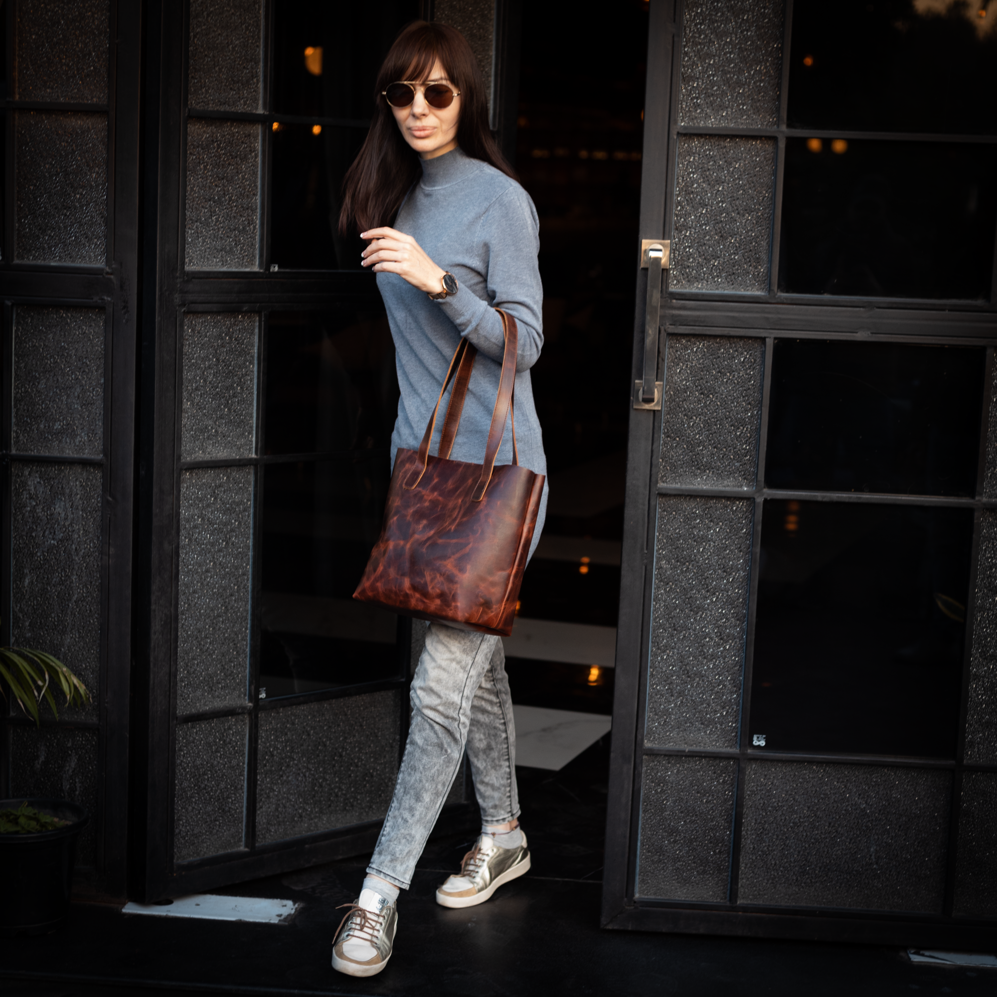Vellano Stonehide Carryall Rustic Leather Crossbody Bag for Daily Use