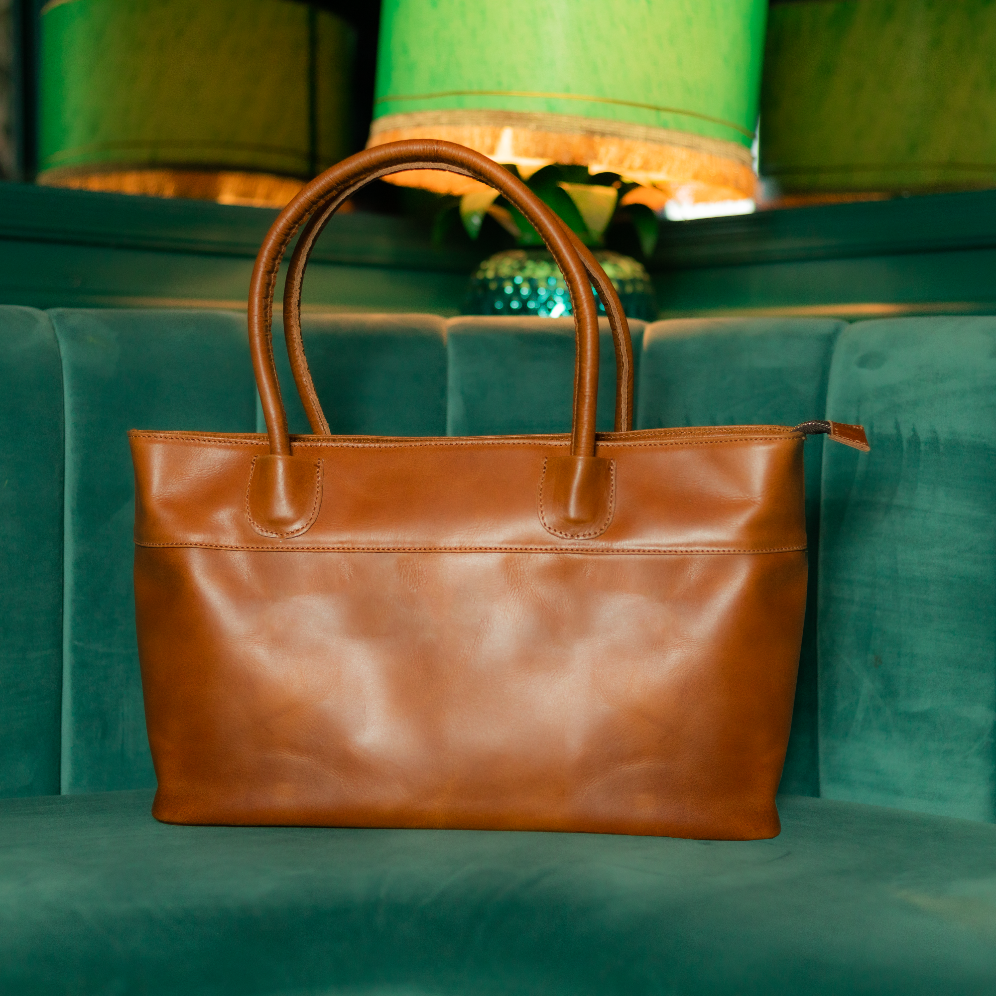 Vellano Timberline Grace Leather Sling Bag for Everyday Sophistication