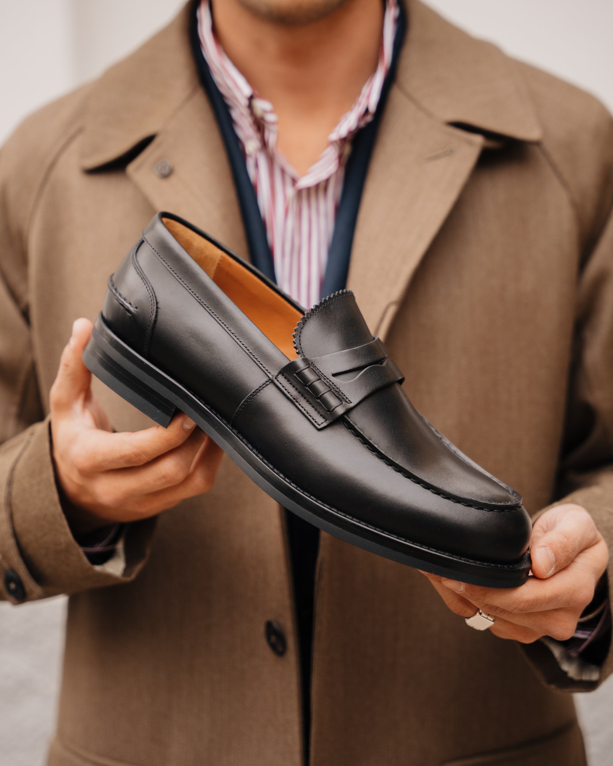 Vellano Harrowmere Black Penny Loafers with Signature Stitch Detail