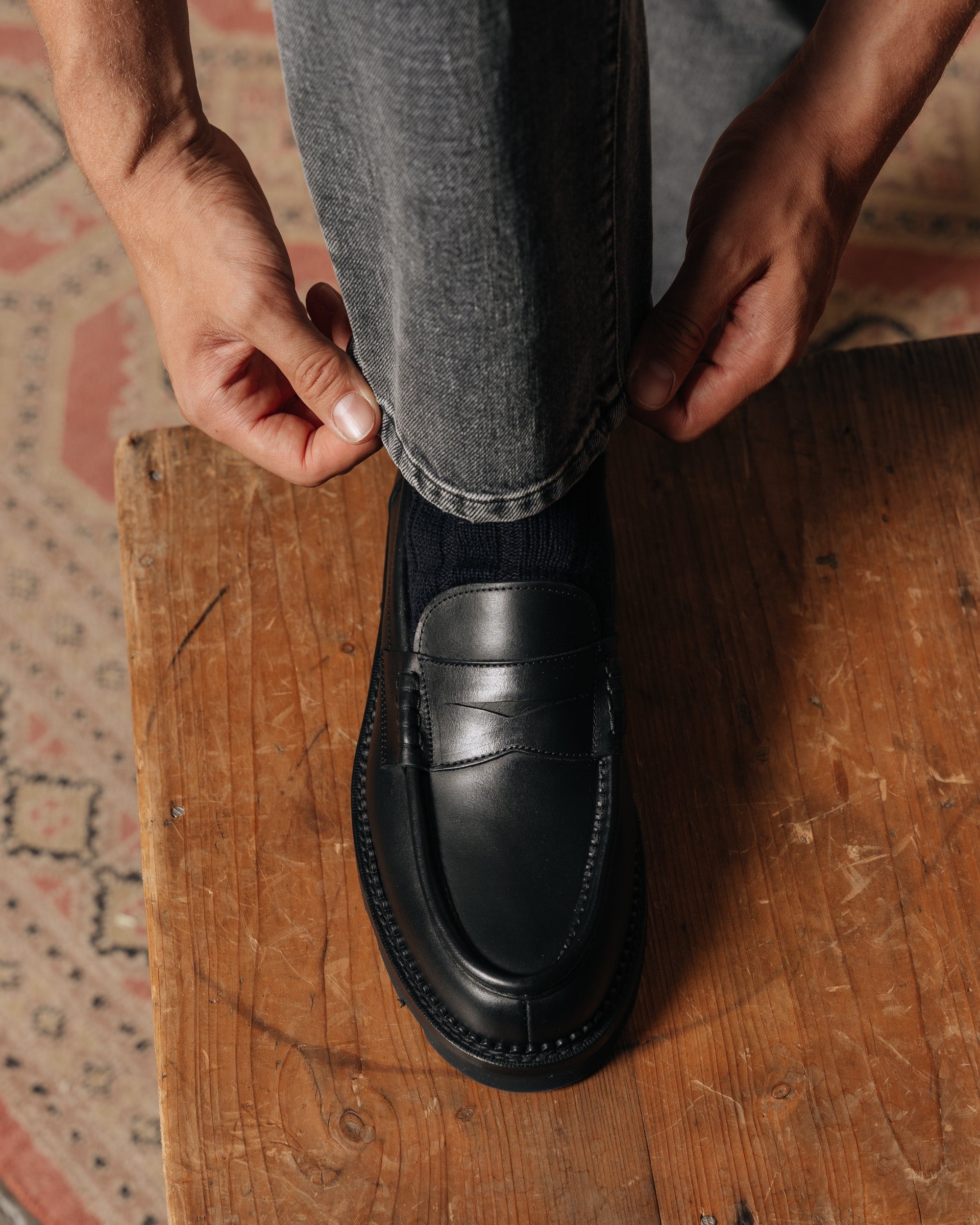 Vellano Stonewyld Lug Sole Penny Loafers Black