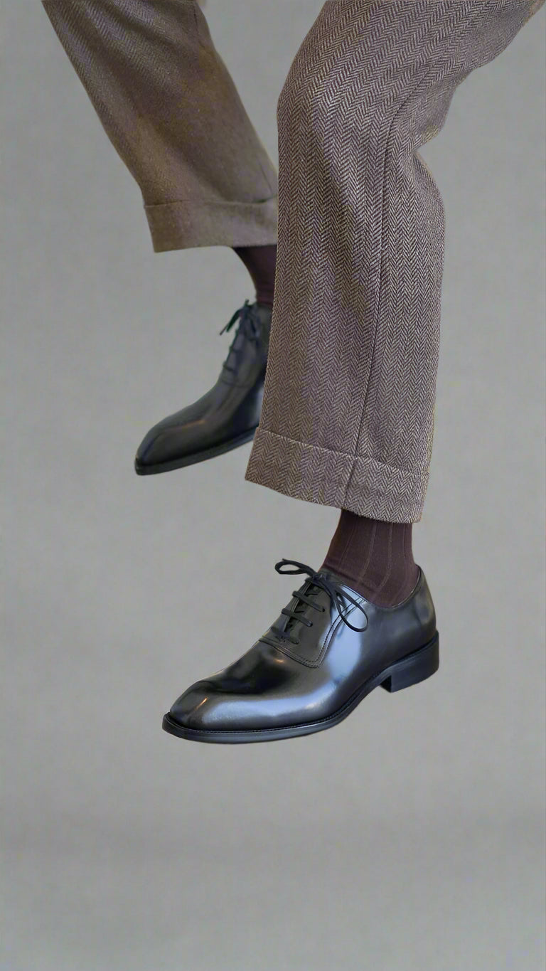 Vellano Elmridge Plain Oxford Lace Ups with Clean Formal Silhouette for Men