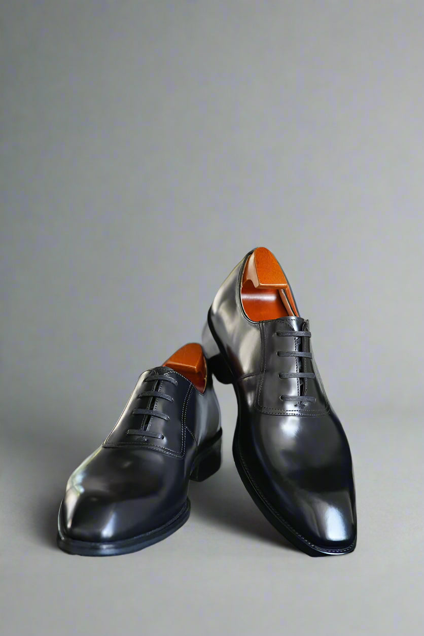 Vellano Elmridge Plain Oxford Lace Ups with Clean Formal Silhouette for Men