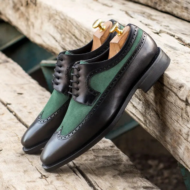 Vellano Hemsworth Long-Wing Brogue Shoe – Black & Green