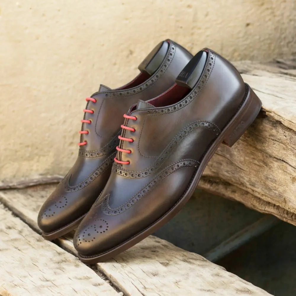 Vellano Coffee Wingtip Black Brogue Shoe