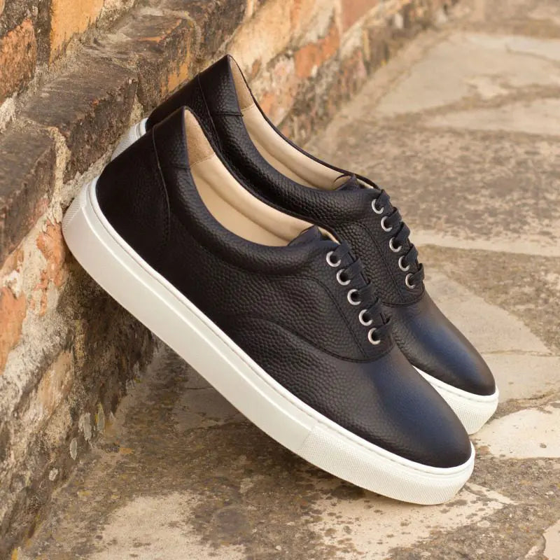 Vellano Christopher Black Low Top Sneaker