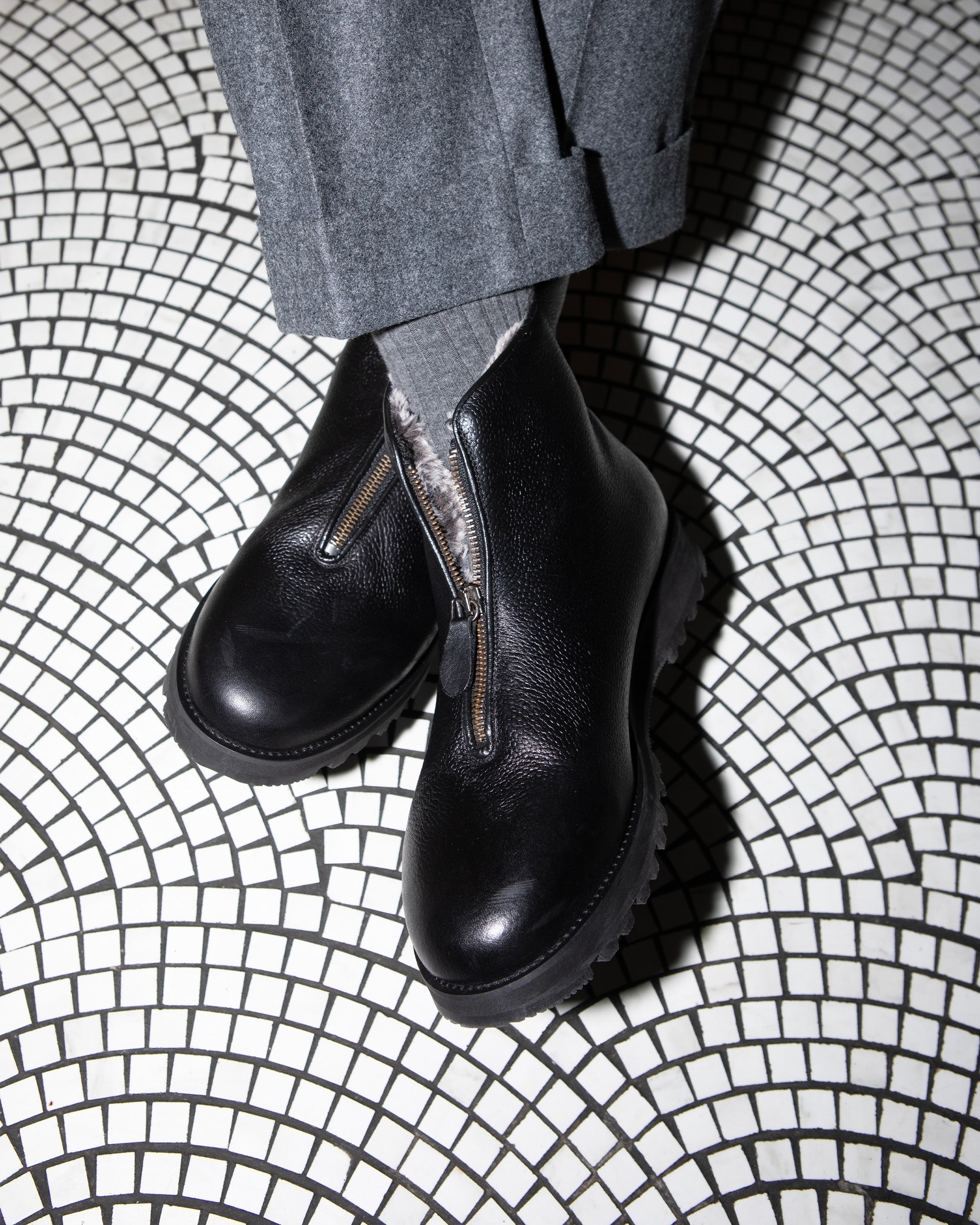 Vellano Funas Black Leather Boots