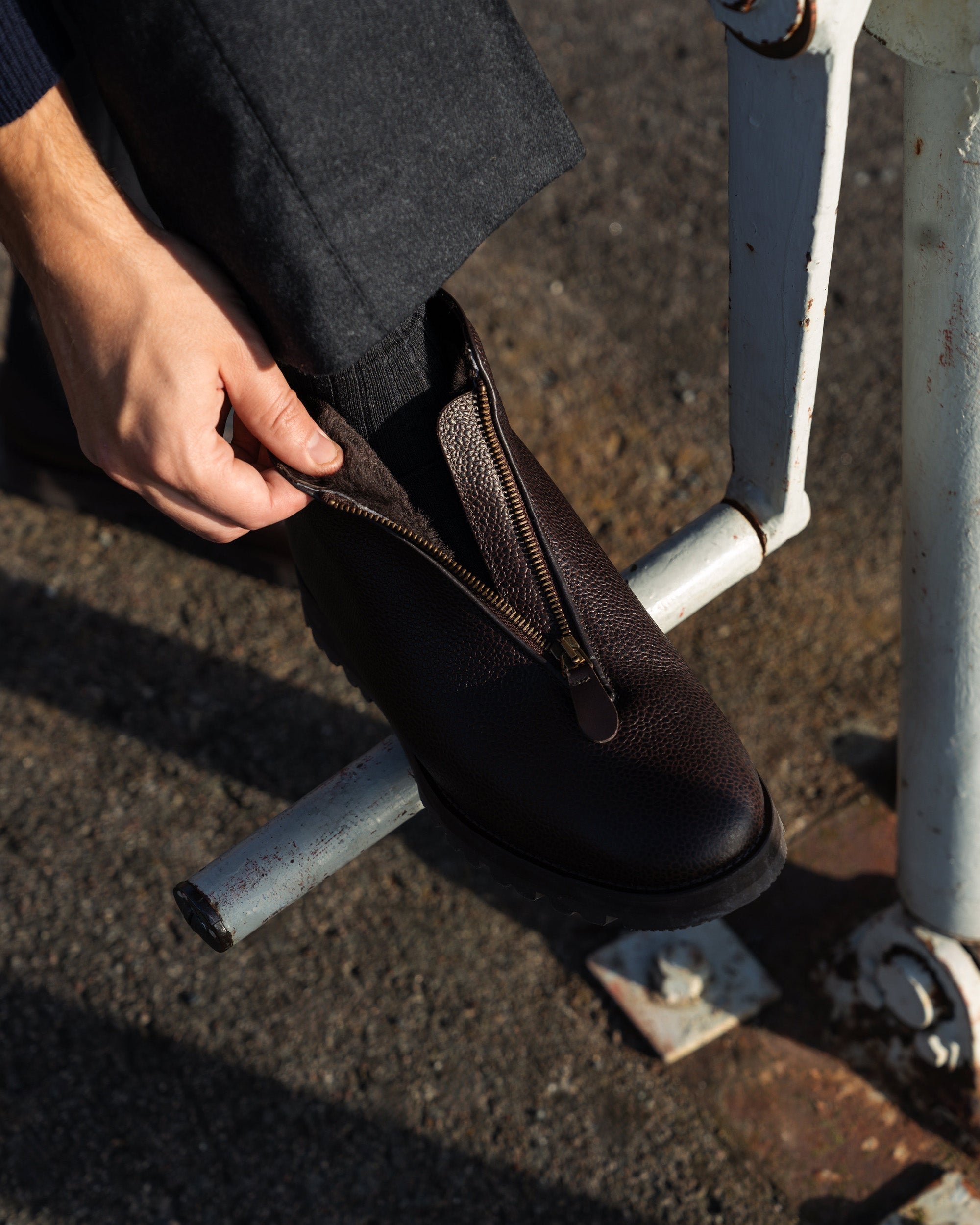 Vellano Funas Brown Leather Zipper Boot