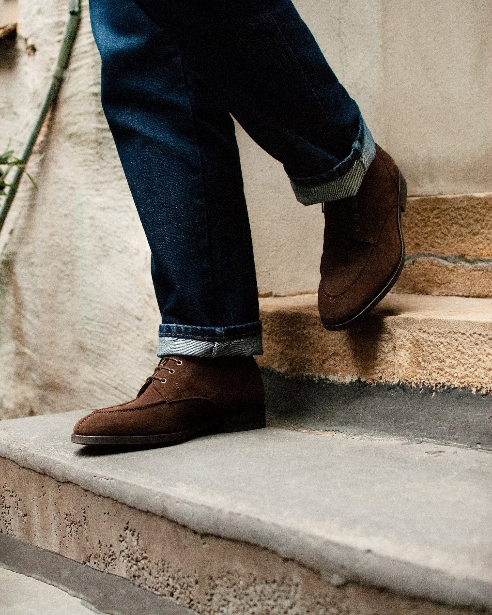 Vellano Gothem Dark Brown Suede Boots