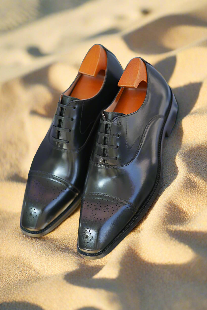 Vellano Harrowcrest Wing Leather Oxford Shoes with Classic Brogue Design