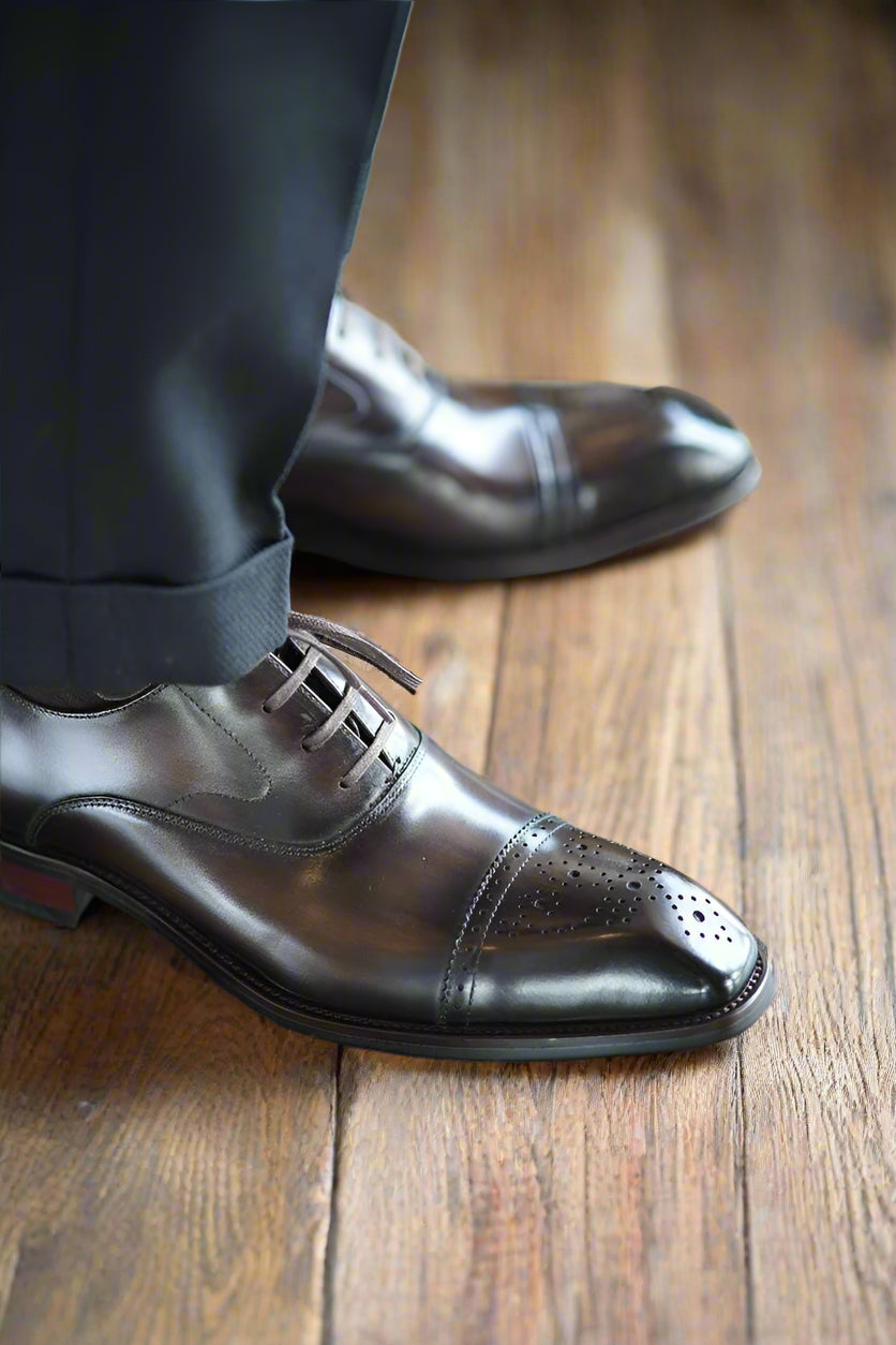 Vellano Harrowcrest Wing Leather Oxford Shoes with Classic Brogue Design