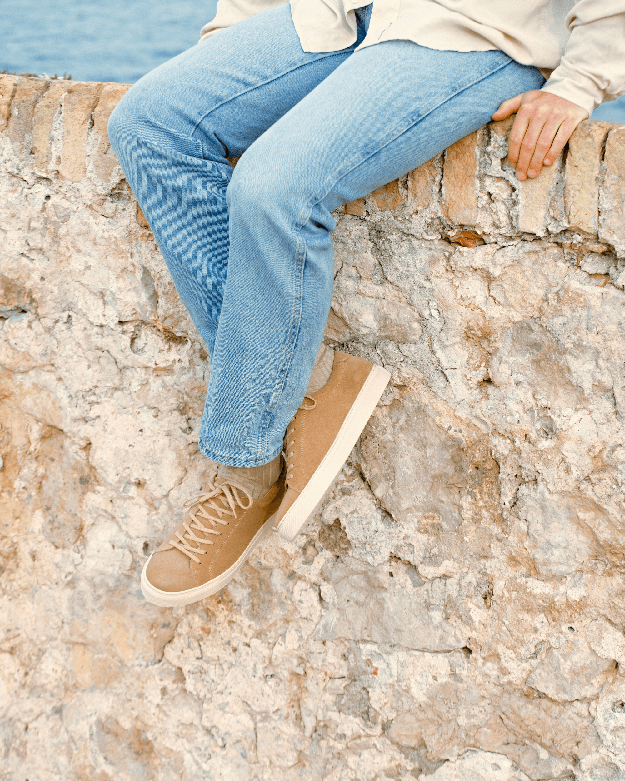 Vellano Oaxen Beige Suede Sneakers