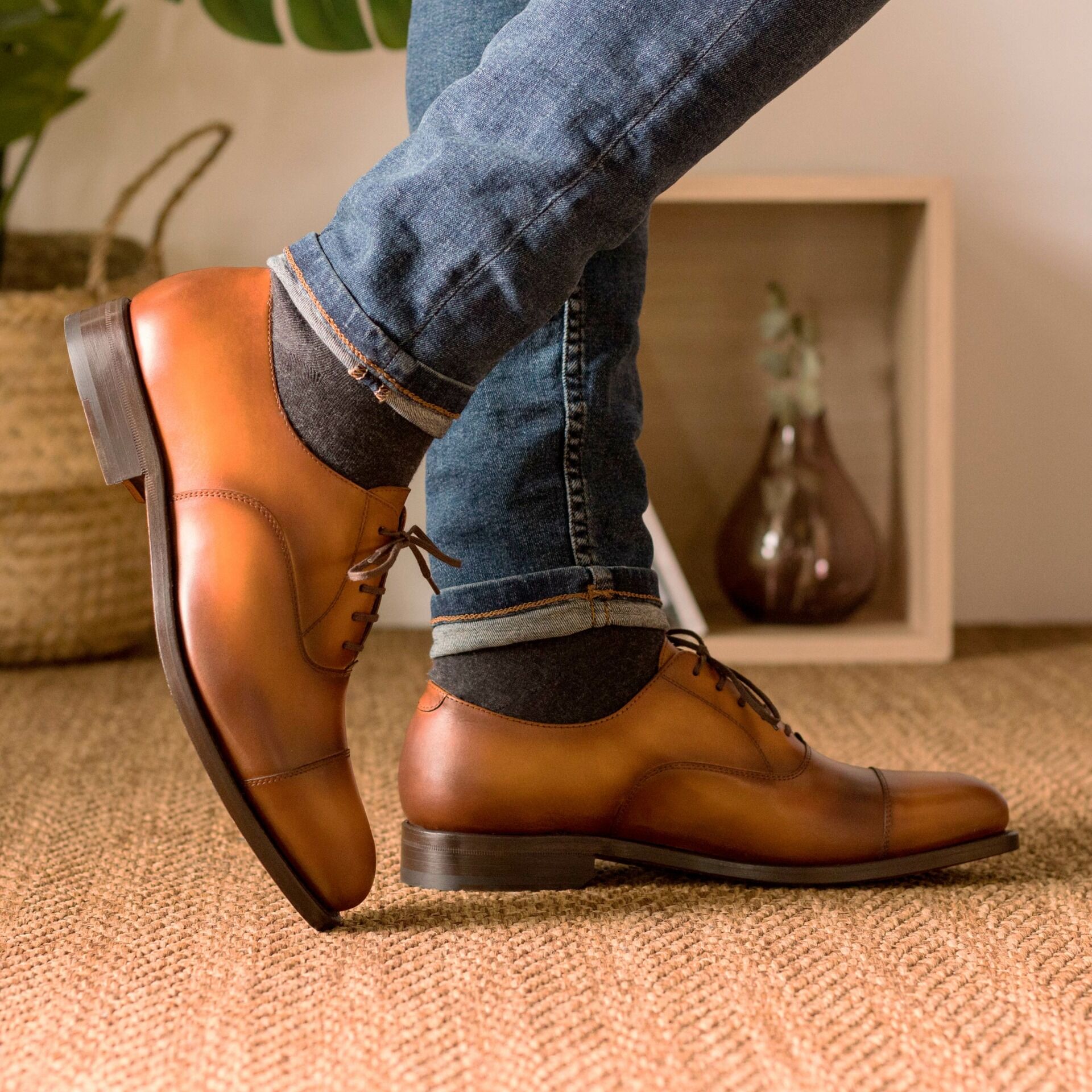 Vellano Kevin Tan Two Tone Oxford Shoes