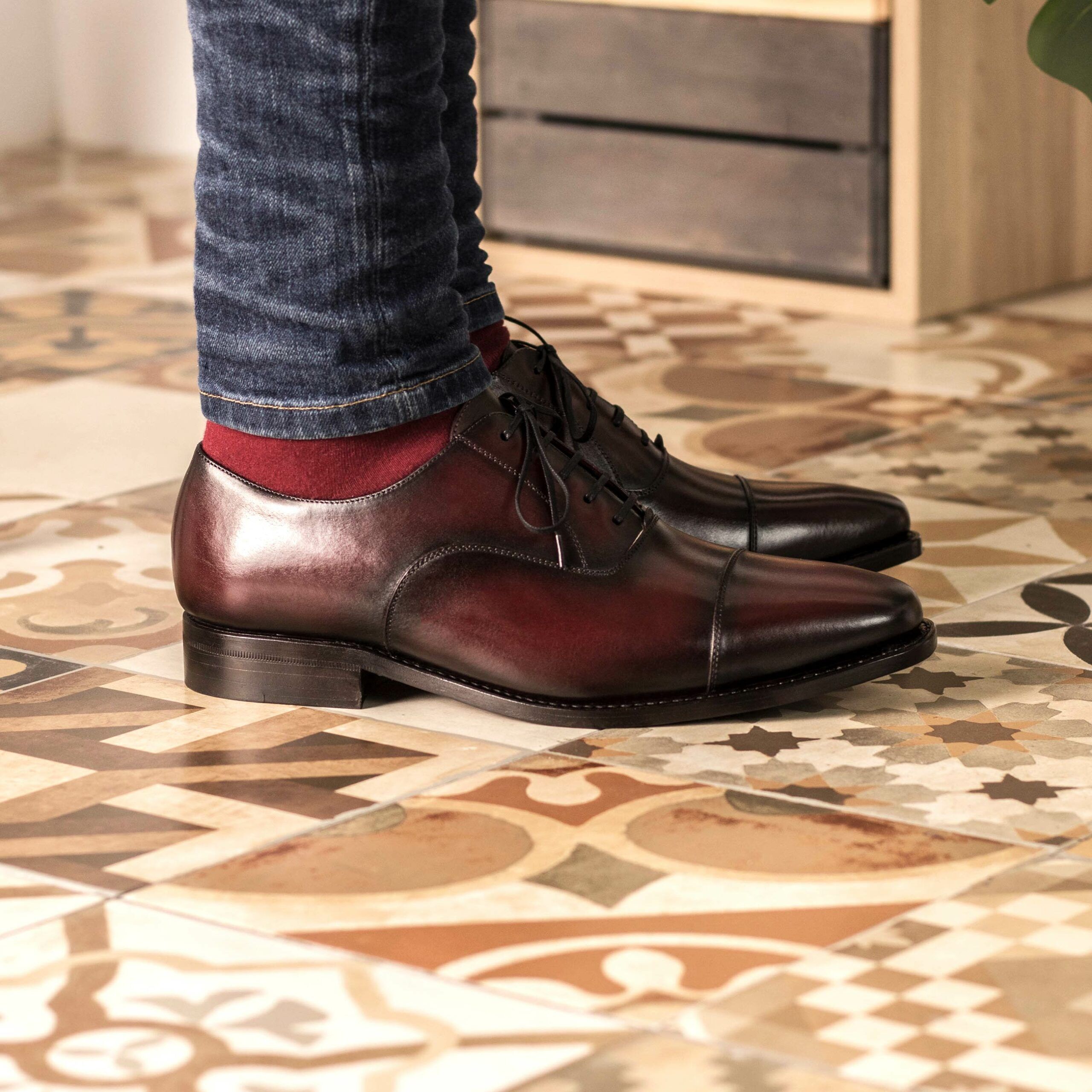 Vellano George Burgundy Two Tone Oxford Shoes