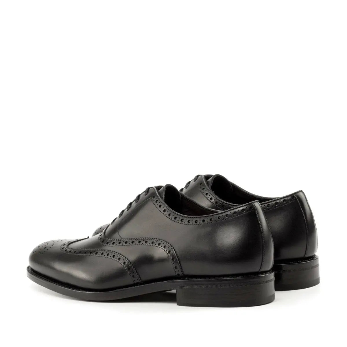 Vellano Black Wingtip Brogue Dress Shoe