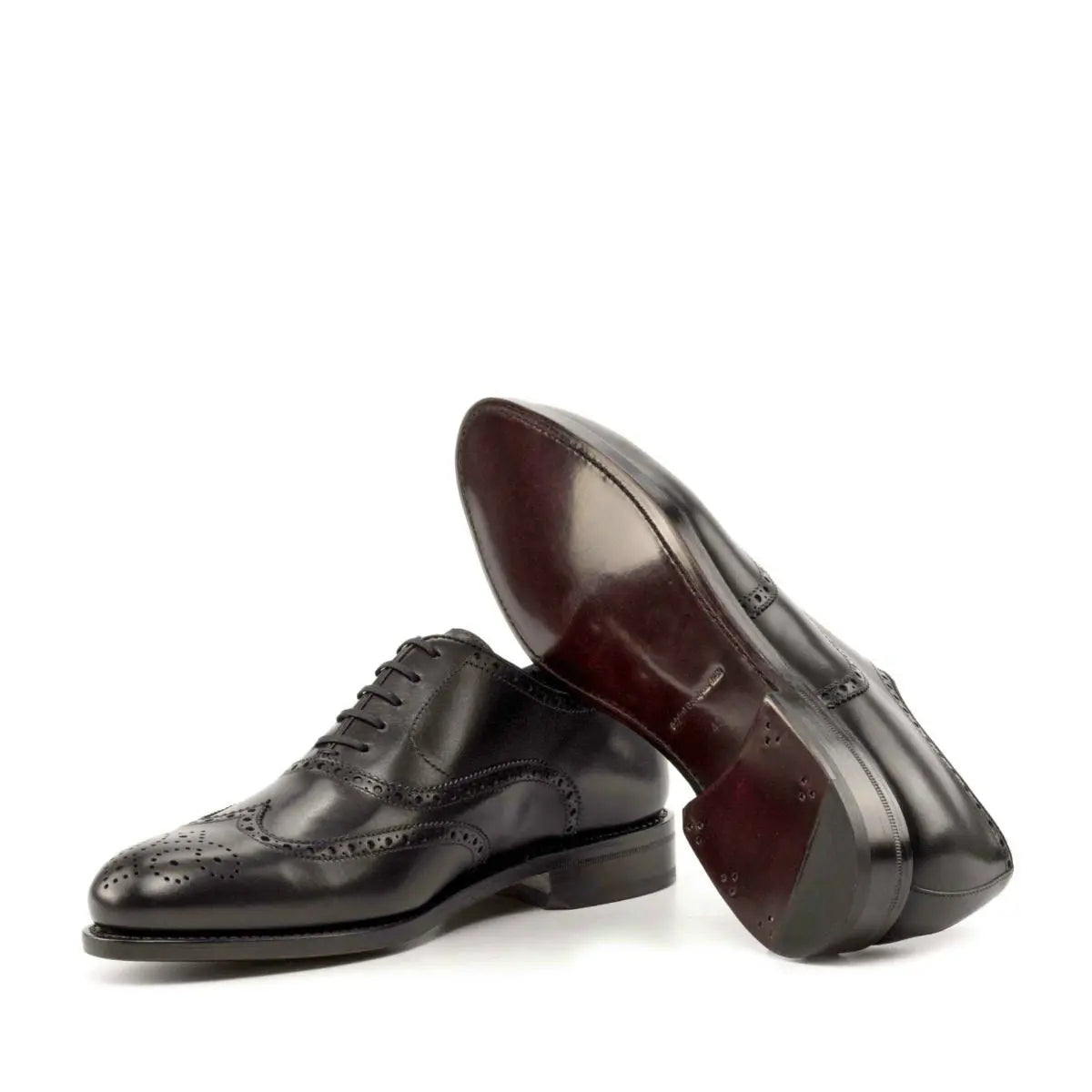Vellano Black Wingtip Brogue Dress Shoe