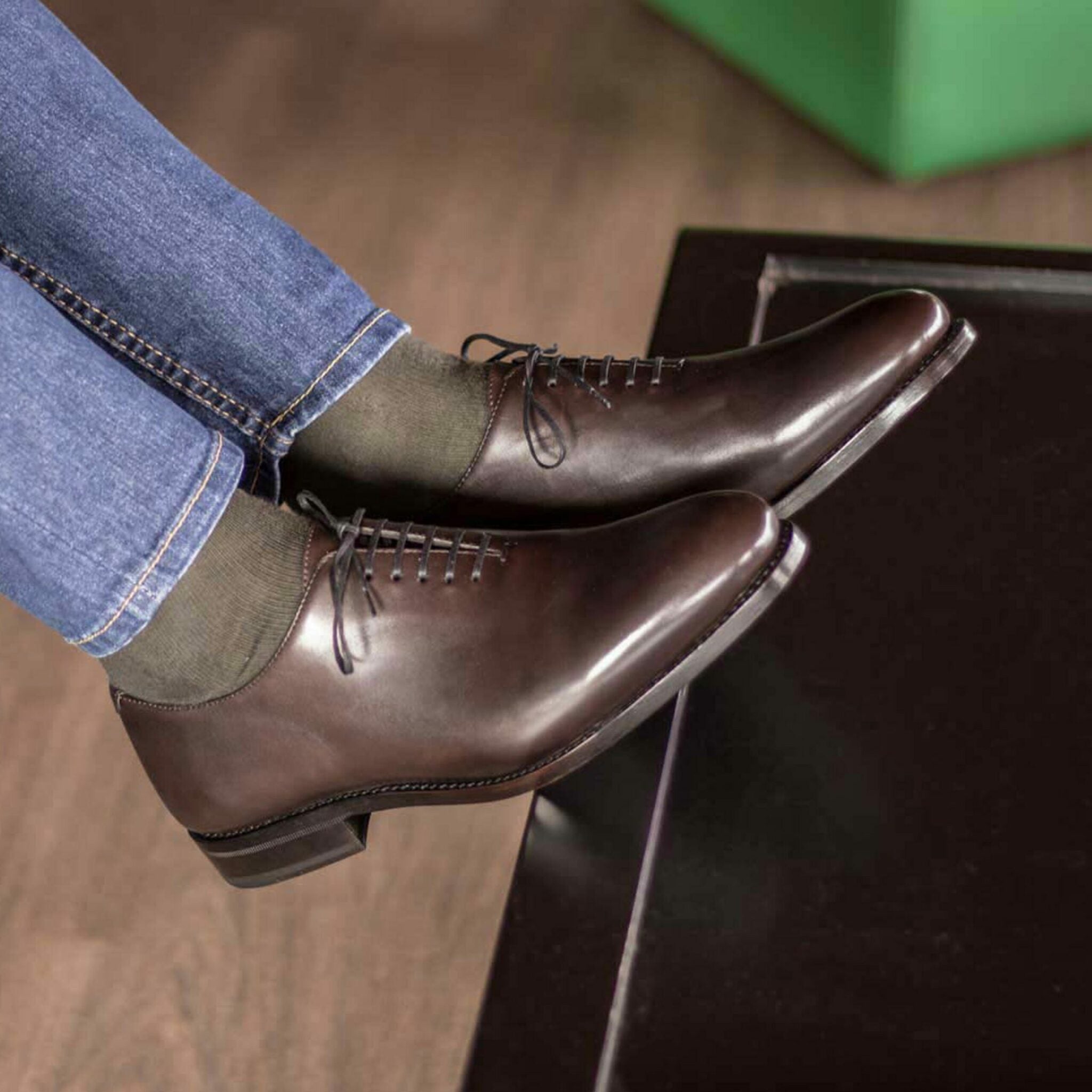 Vellano Brown Box Leather Wholecut Derby Shoe
