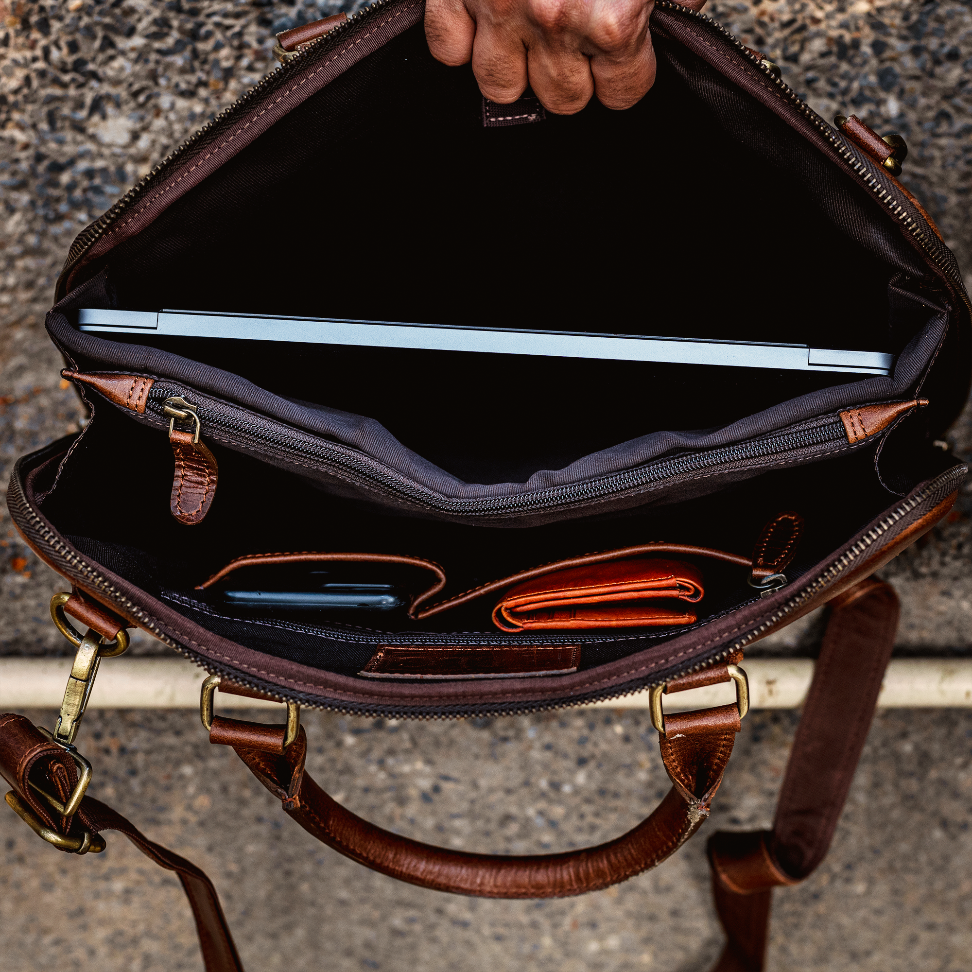 Vellano Stratford Carry Modern Imported Leather Office Bag for Men