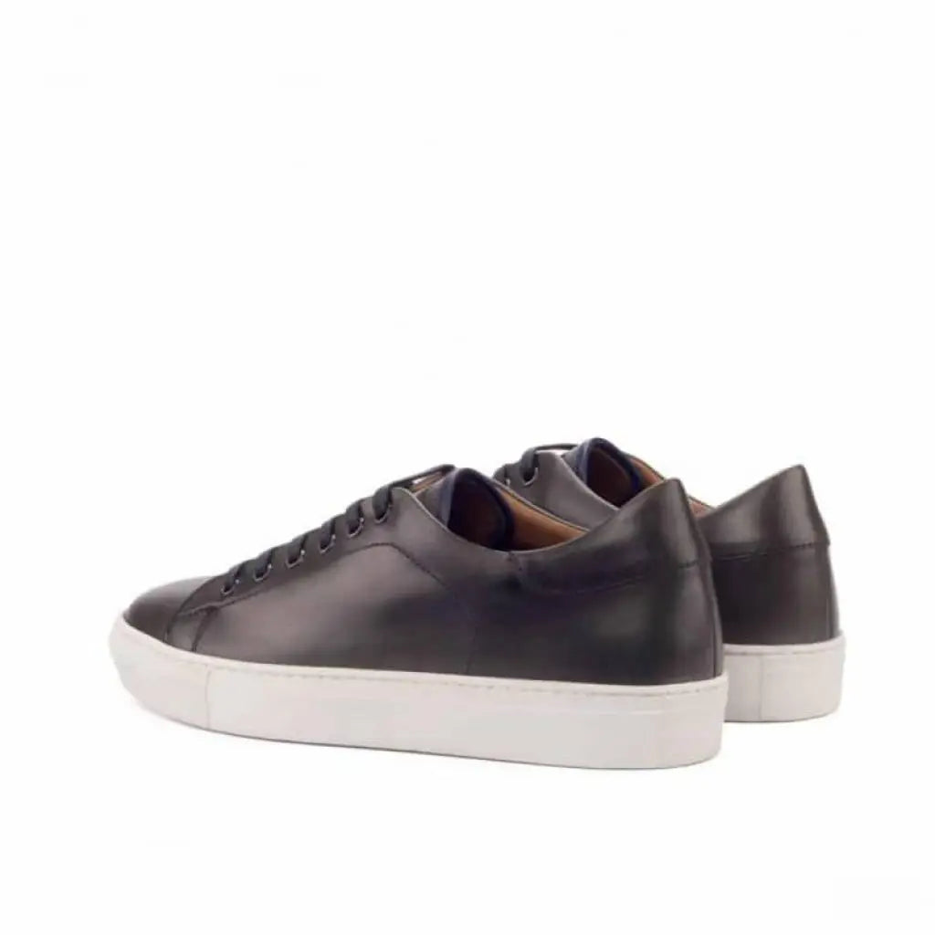 Vellano Adam Black Low Top Sneaker