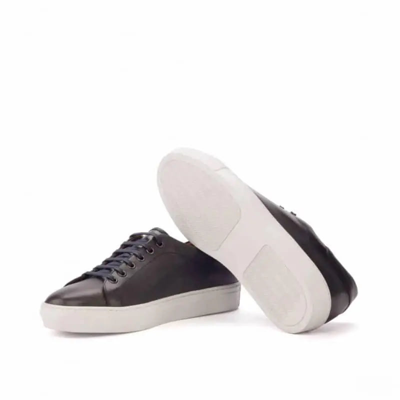Vellano Adam Black Low Top Sneaker