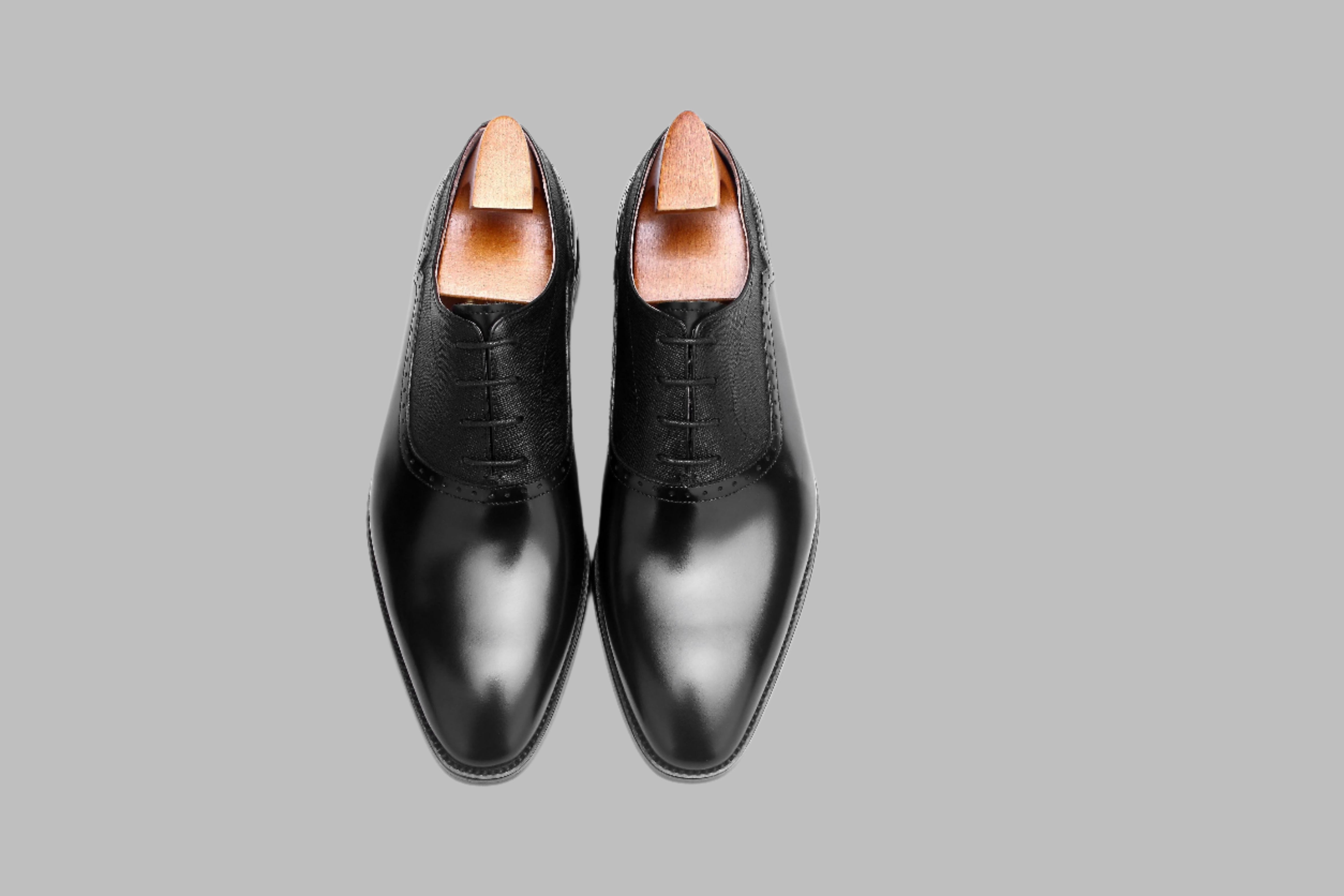 Vellano Wexley Black Leather Lace Ups