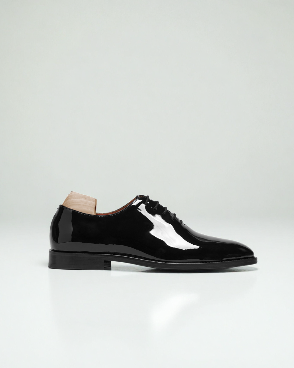 Vellano Drottningholm Black Patent Oxford Shoes