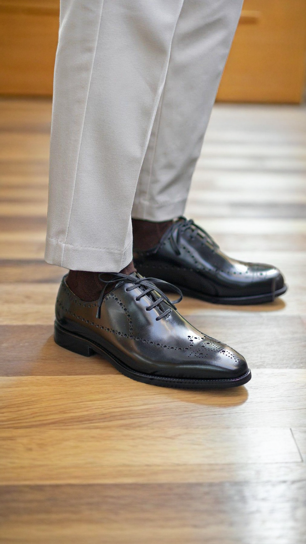 Vellano Ardenlane OneCut Wholecut Leather Oxford Shoes for Men