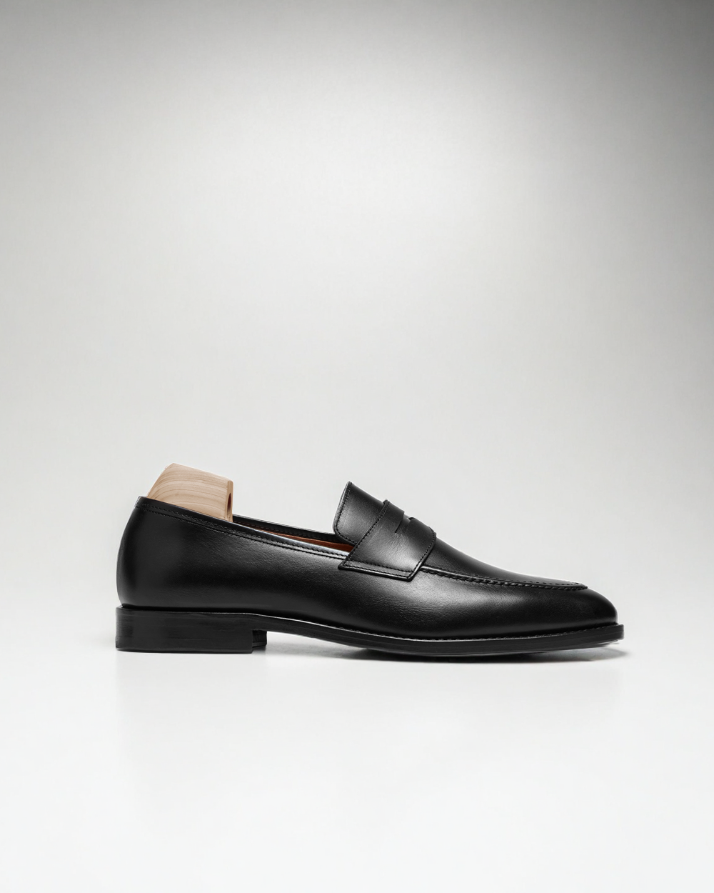 Vellano Smogen Leather Loafer Shoes