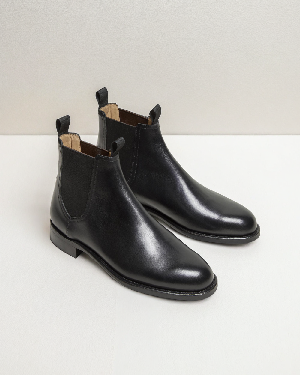 Vellano Elfvik Black Leather Boots