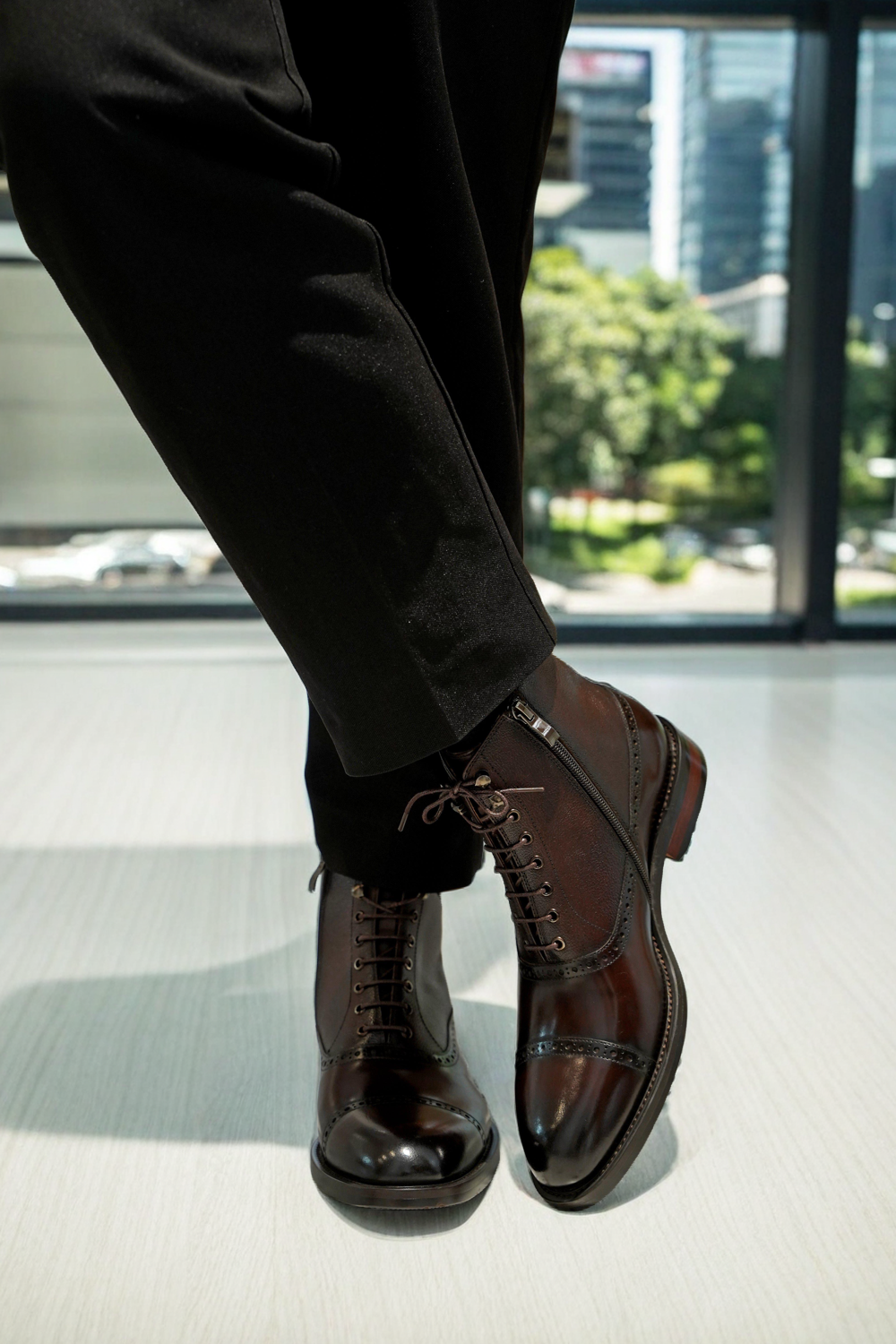 Vellano Dunhaven Brown Leather Lace Up Boots