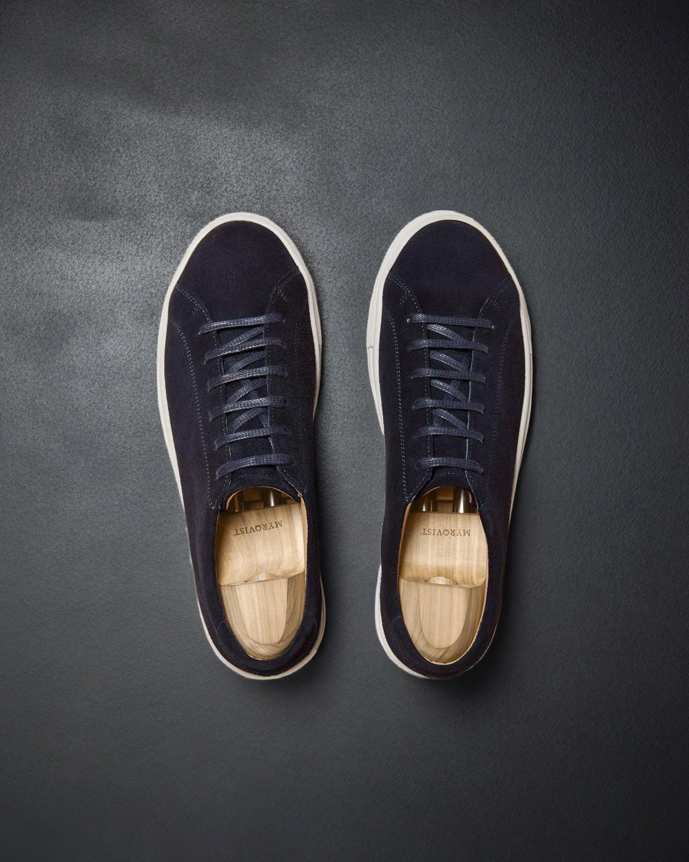 Vellano Oaxen Suede Low Top Sneakers