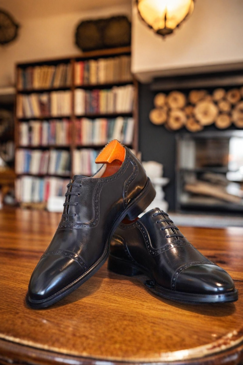 Vellano Somen Leather Brogue Oxford Shoes
