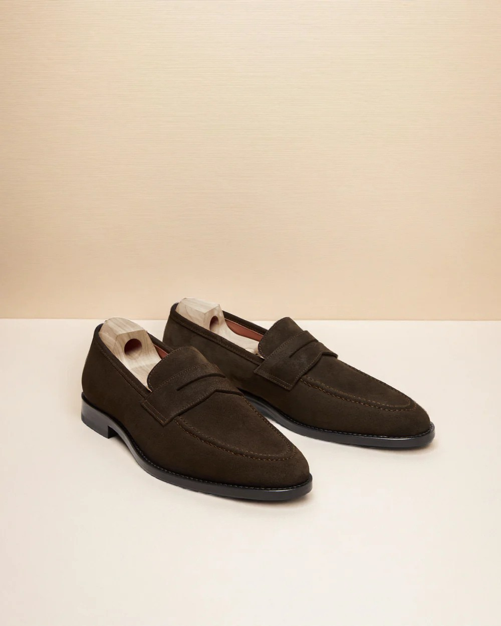 Vellano Smogen Suede Loafer Shoes