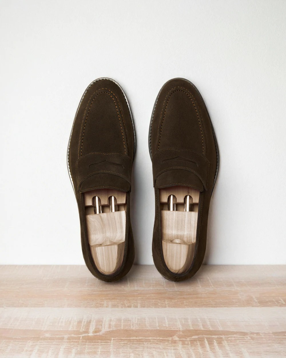 Vellano Smogen Suede Loafer Shoes